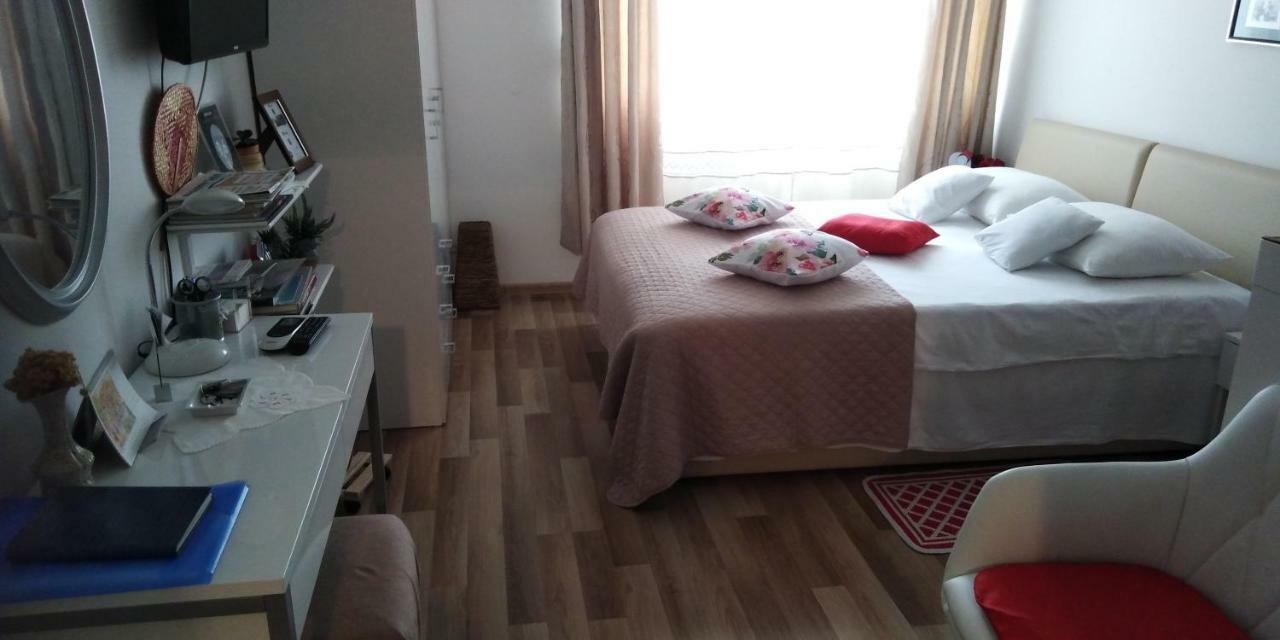 Klara Studio Apartman Split Buitenkant foto